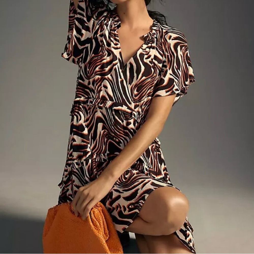 Anthropologie tiered Robin Mini dress Size M worn once Perfect Condition